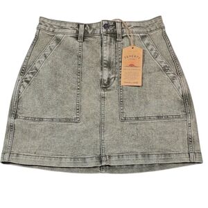 NWT Faherty Women's Sunwashed Denim Utility Skirt Olive Haze Wash Sz 8 MSRP $158